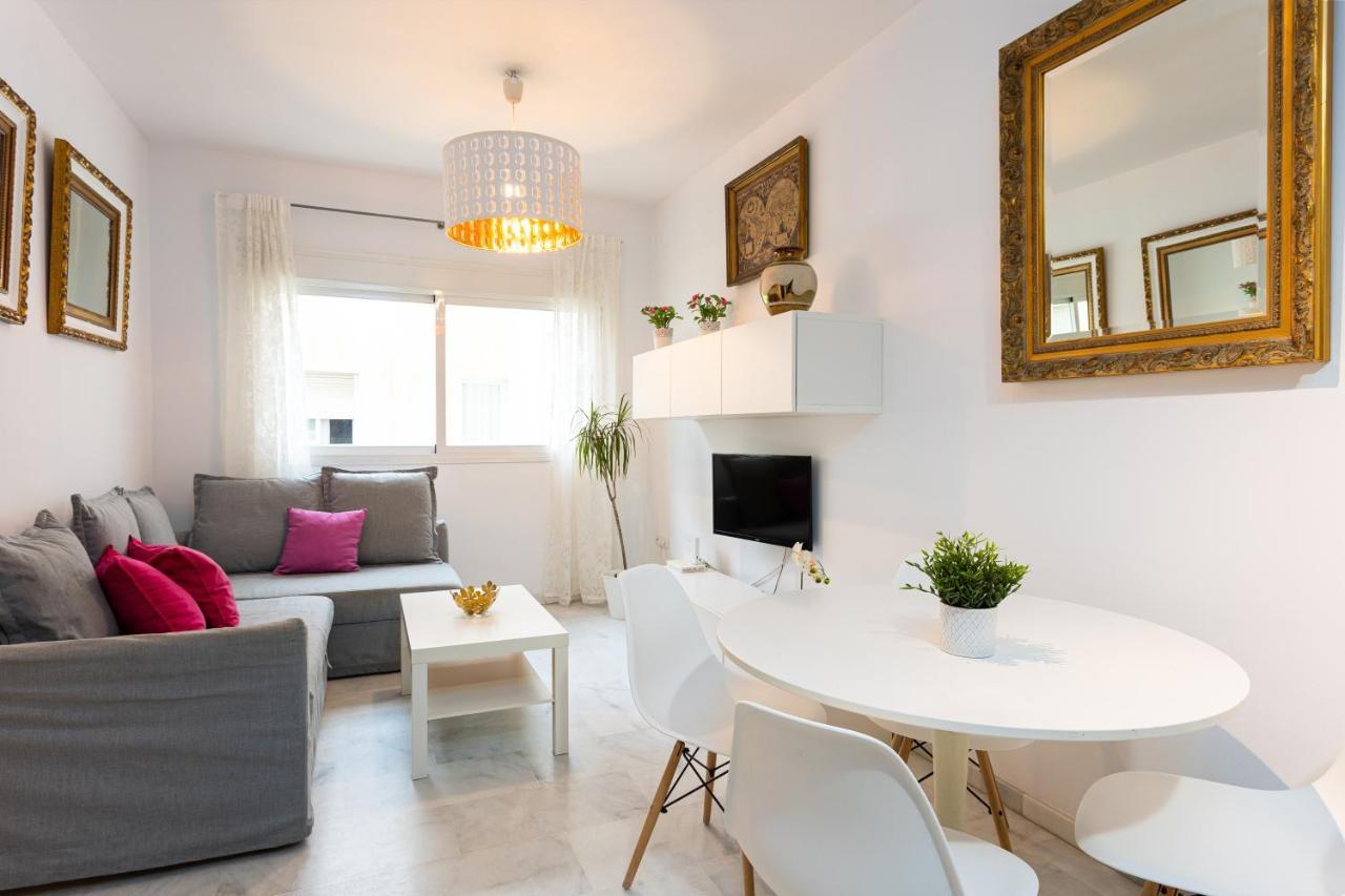Holidays2Malaga Carrera Capuchinos Free Parking Aircon Downtown 外观 照片