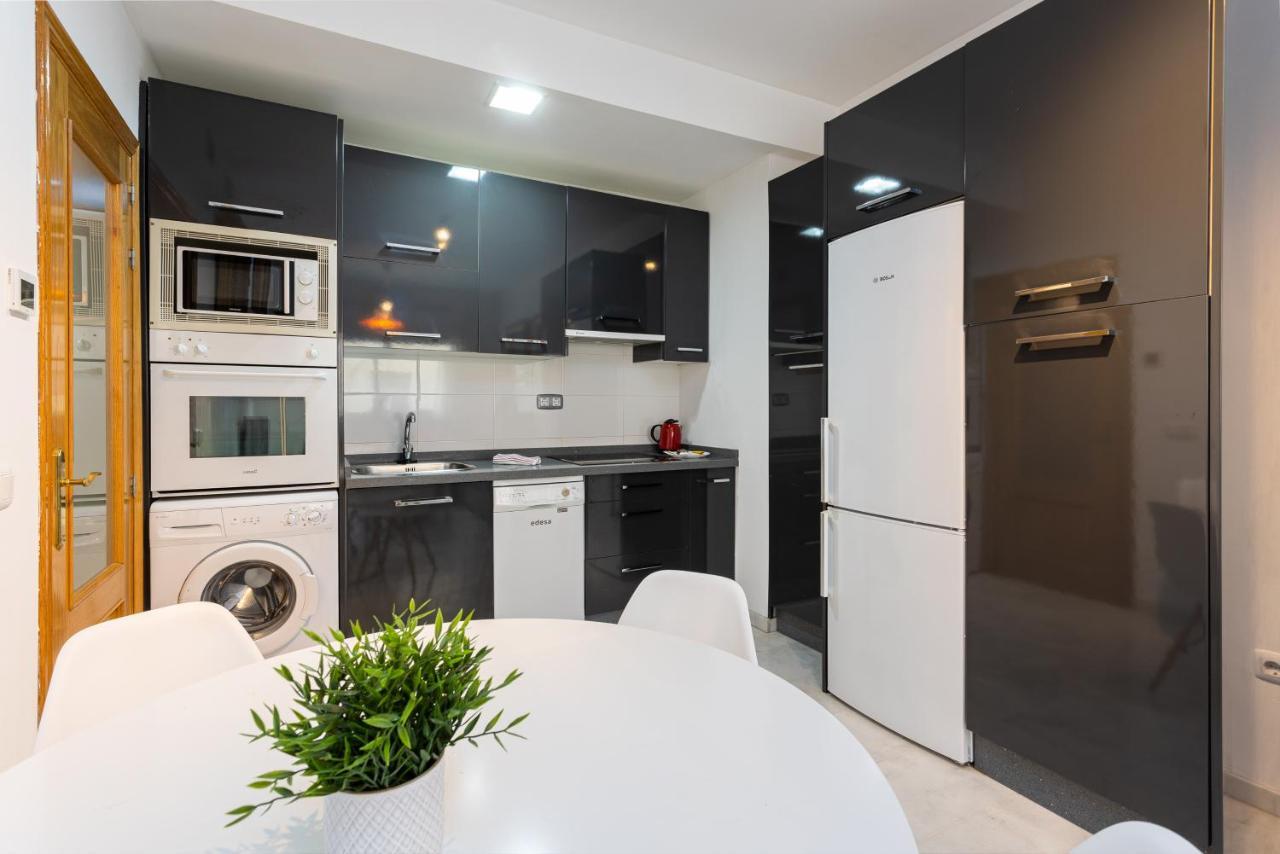 Holidays2Malaga Carrera Capuchinos Free Parking Aircon Downtown 外观 照片